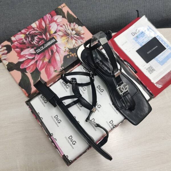 Dolce & Gabbana Nappa DG Thong Sandals Black For Women DG Shoes