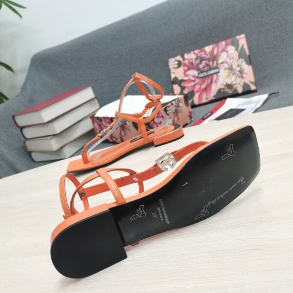 Dolce & Gabbana Nappa DG Thong Sandals Brown For Women DG Shoes