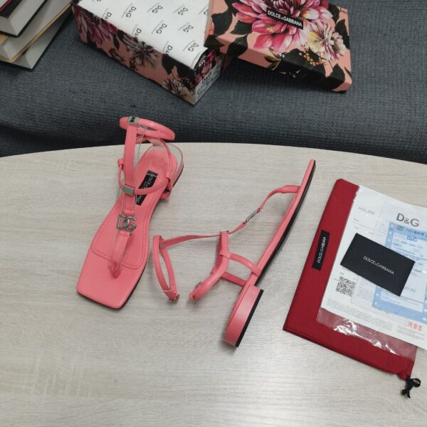 Dolce & Gabbana Nappa DG Thong Sandals Pink For Women DG Shoes