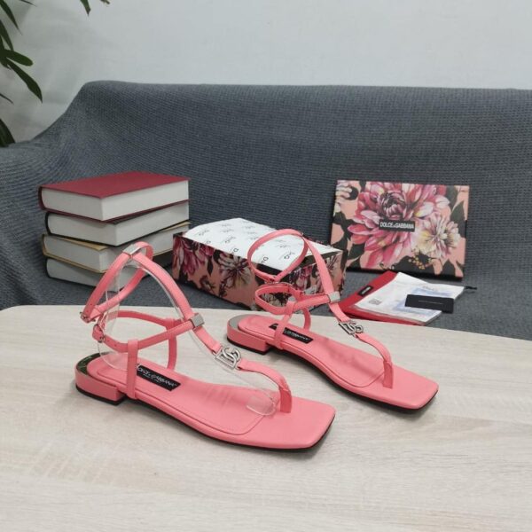 Dolce & Gabbana Nappa DG Thong Sandals Pink For Women DG Shoes