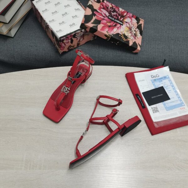 Dolce & Gabbana Nappa DG Thong Sandals Red For Women DG Shoes