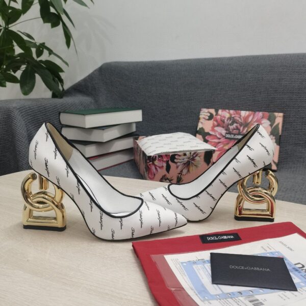 Dolce & Gabbana Patent Pumps With 3.5 Heel White For Women DG Shoes