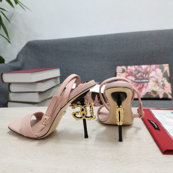 Dolce & Gabbana Patent Sandals Pink For Women DG Shoes