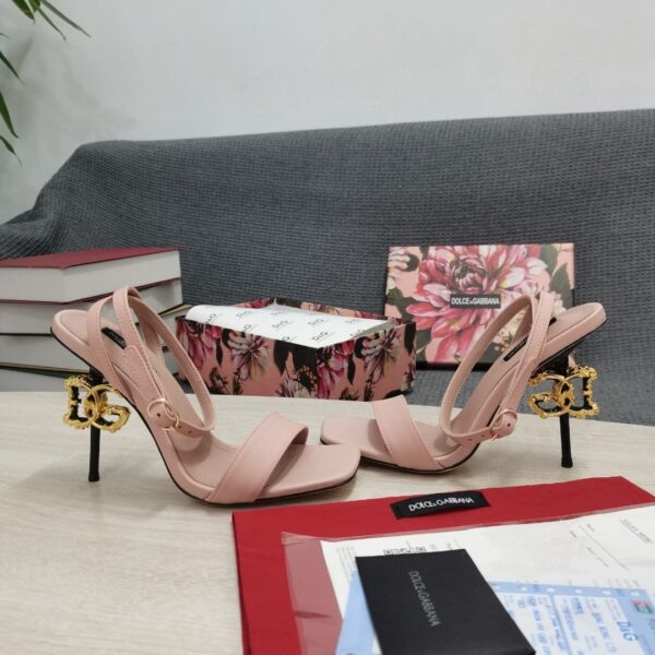 Dolce & Gabbana Patent Sandals Pink For Women DG Shoes