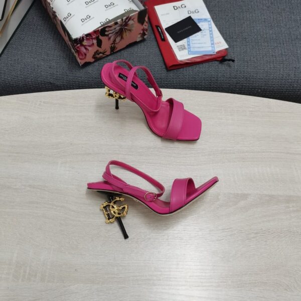 Dolce & Gabbana Patent Sandals Pink For Women DG Shoes
