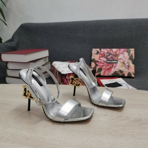 Dolce & Gabbana Patent Sandals Silver For Women DG Shoes