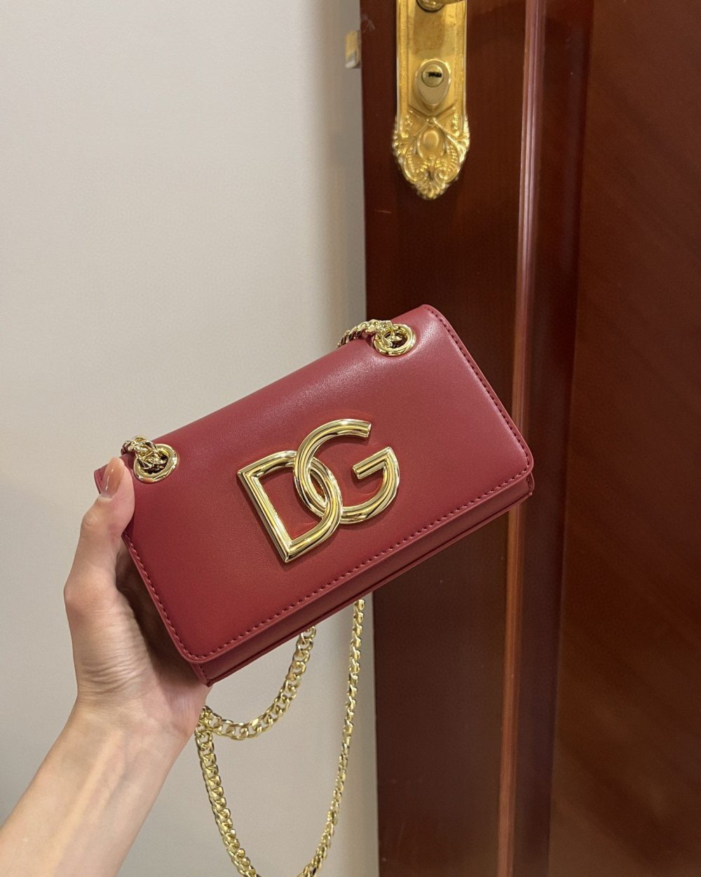Dolce & Gabbana Polished 3.5 Phone Bag Burgundy For Women 7.3in/19cm DG