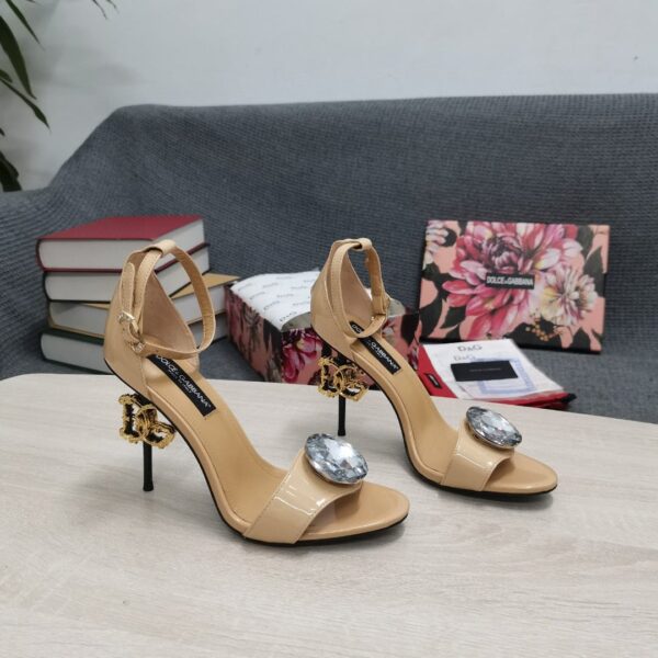 Dolce & Gabbana Polished Sandals Beige For Women DG Shoes