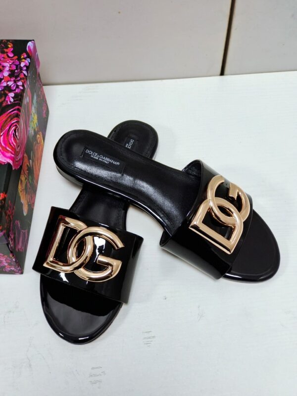 Dolce & Gabbana Polished Sliders With DG Logo Black For Women DG Shoes