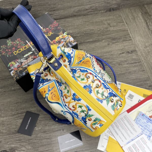 Dolce & Gabbana Print Crespo Bucket Bag Multicolor With Branded Plate For Women DG Bag