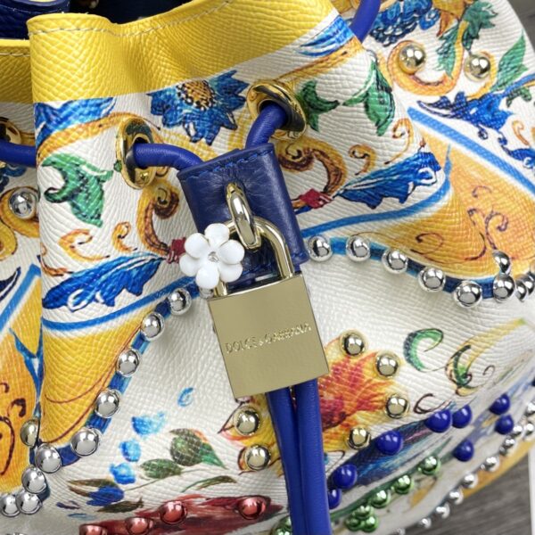 Dolce & Gabbana Print Crespo Bucket Bag Multicolor With Branded Plate For Women DG Bag