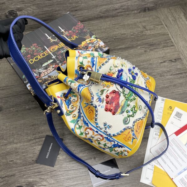 Dolce & Gabbana Print Crespo Bucket Bag Multicolor With Branded Plate For Women DG Bag