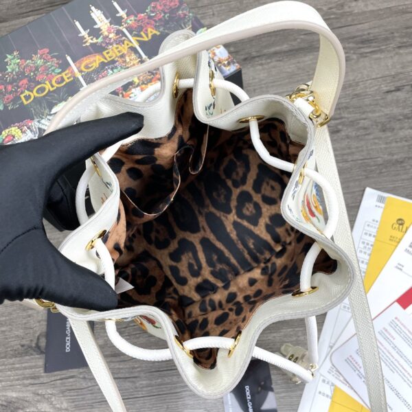 Dolce & Gabbana Print Crespo Bucket Bag Multicolor With Branded Plate For Women DG Bag