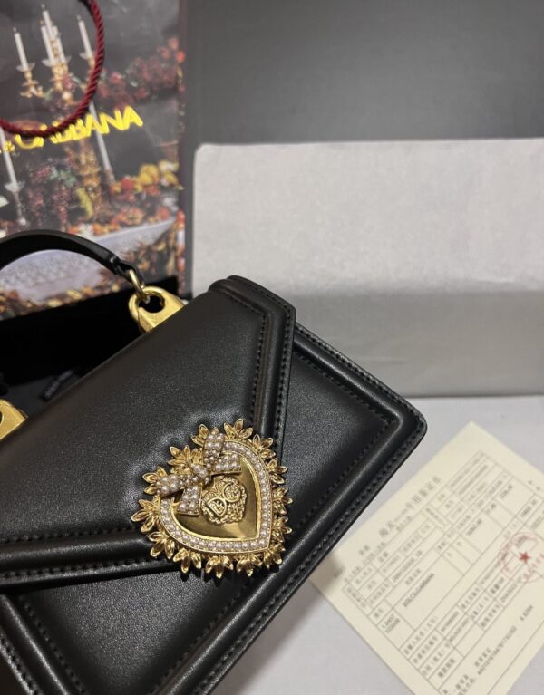 Dolce & Gabbana Small Devotion Bag In Plain Black For Women 7.5in/19cm DG BB6711AV89380999