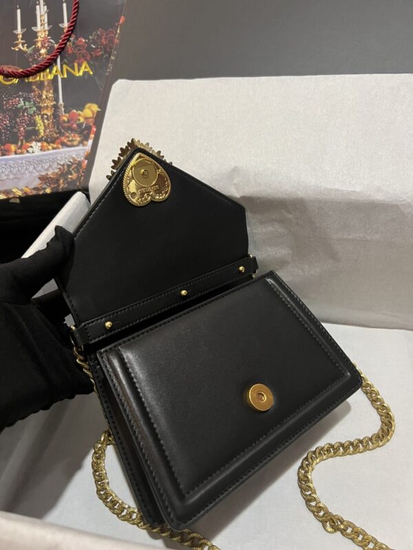 Dolce & Gabbana Small Devotion Bag In Plain Black For Women 7.5in/19cm DG BB6711AV89380999