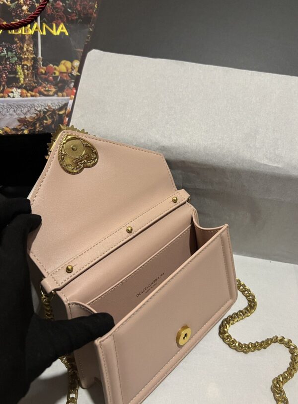 Dolce & Gabbana Small Devotion Bag In Plain Pale Pink For Women 7.5in/19cm DG BB6711AV89380412