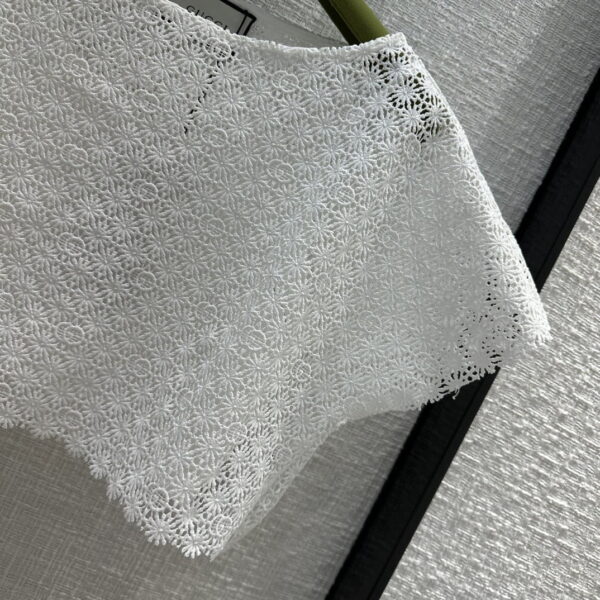 Douple G Flower Lace Croptop And Skirt White For Women