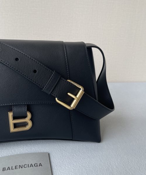 Downtown Small Shoulder Bag In Black For Women 11.8in/30cm 67135329S1M1000