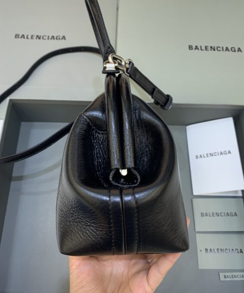 Editor Small Top Handle Bag Pink/Black For Women 10.6 in/27 cm