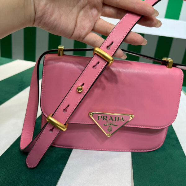 Emblème Shoulder Bag In Pink For Women 7.8in/20cm 1BD340_2A3A_F0ZCL_V_UTO