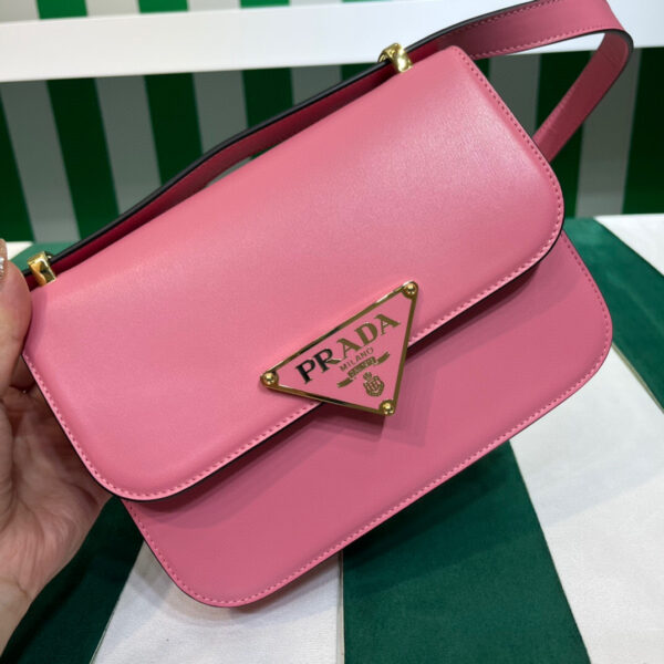 Emblème Shoulder Bag In Pink For Women 7.8in/20cm 1BD340_2A3A_F0ZCL_V_UTO