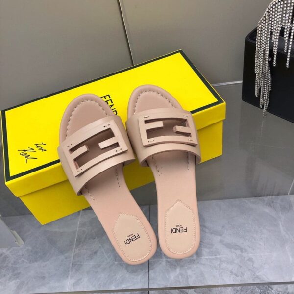 Fendi Baguette Beige For Women FF
