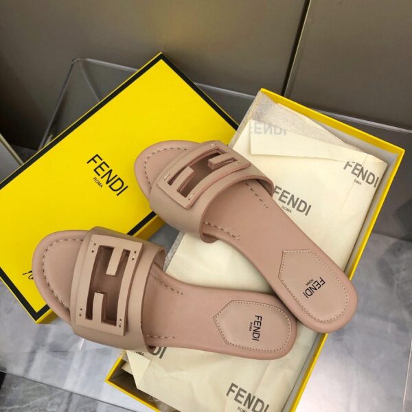 Fendi Baguette Beige For Women FF