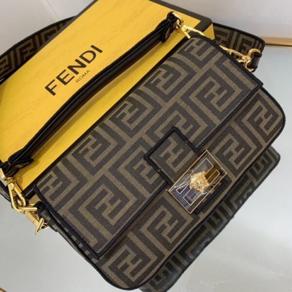 1:1 Replica Fendi Baguette Brown fabric Brown Medium Bag For Woman 27cm/10.5in