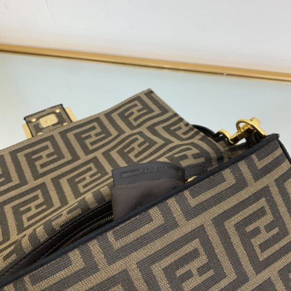 1:1 Replica Fendi Baguette Brown fabric Brown Medium Bag For Woman 27cm/10.5in