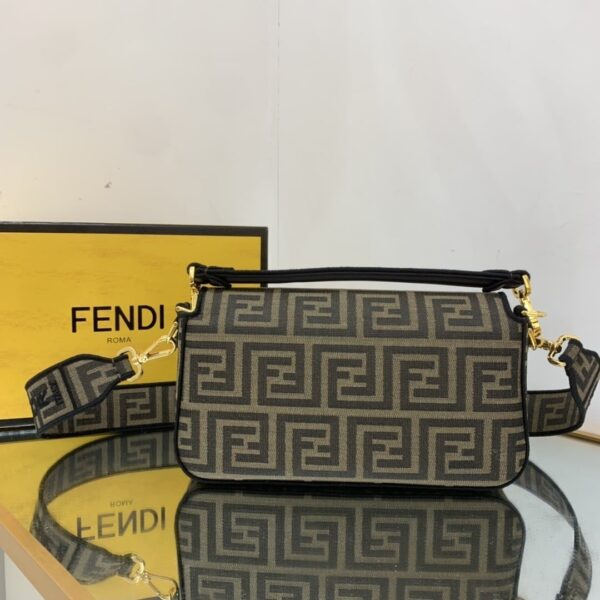 1:1 Replica Fendi Baguette Brown fabric Brown Medium Bag For Woman 27cm/10.5in