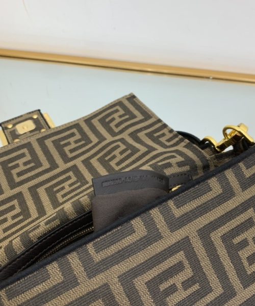 1:1 Replica Fendi Baguette Brown fabric Brown Small Bag For Woman 18.5cm/7in