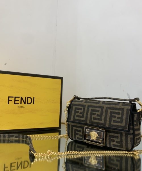 1:1 Replica Fendi Baguette Brown fabric Brown Small Bag For Woman 18.5cm/7in