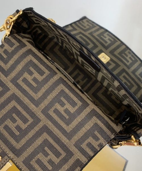 1:1 Replica Fendi Baguette Brown fabric Brown Small Bag For Woman 18.5cm/7in