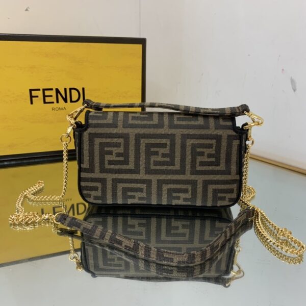 1:1 Replica Fendi Baguette Brown fabric Brown Small Bag For Woman 18.5cm/7in