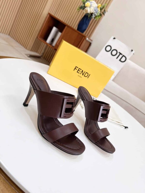 Fendi Baguette Burgundy Heels For Women