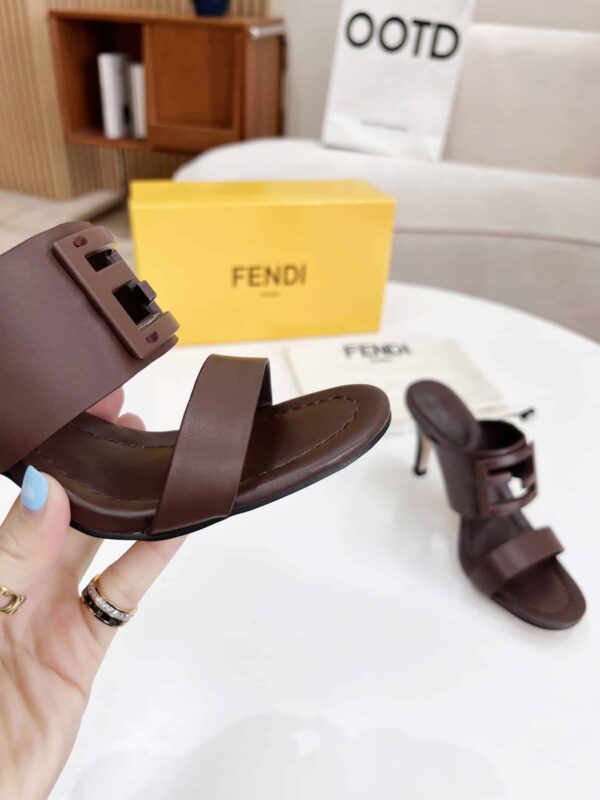 Fendi Baguette Burgundy Heels For Women
