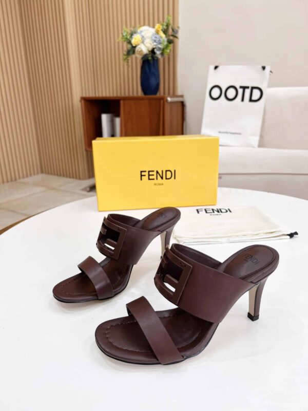 Fendi Baguette Burgundy Heels For Women