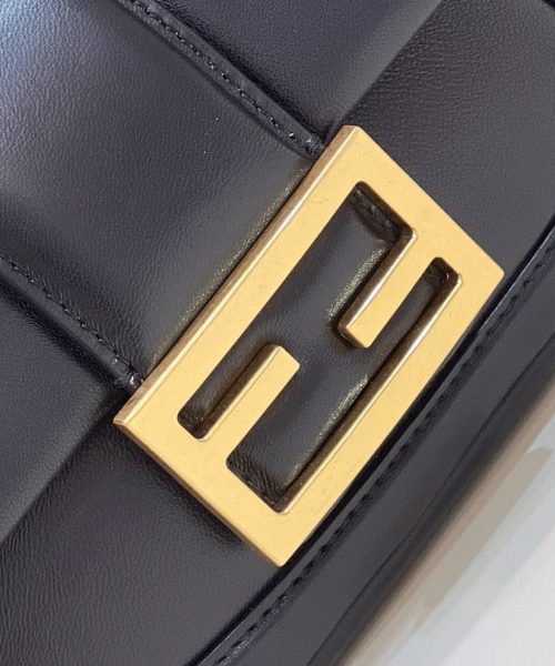 1:1 Replica Fendi Baguette Chain Black  Bag For Woman 19cm/7.5in