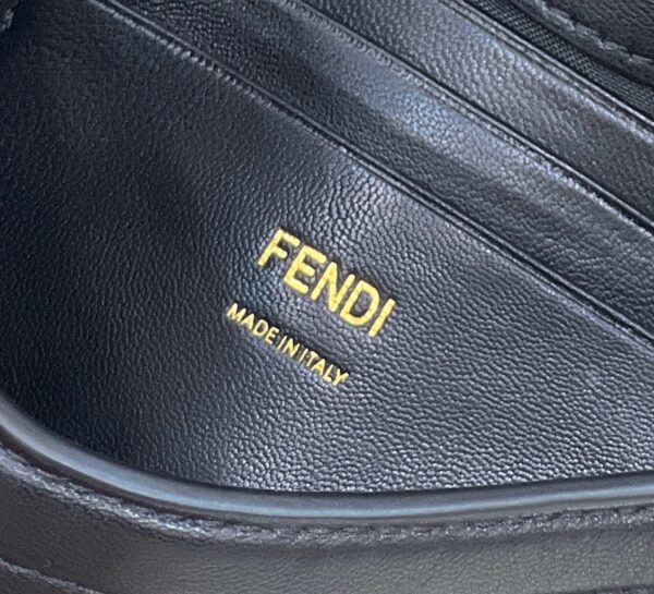 1:1 Replica Fendi Baguette Chain Black  Bag For Woman 19cm/7.5in