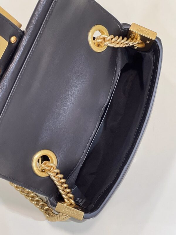 1:1 Replica Fendi Baguette Chain Black  Bag For Woman 19cm/7.5in