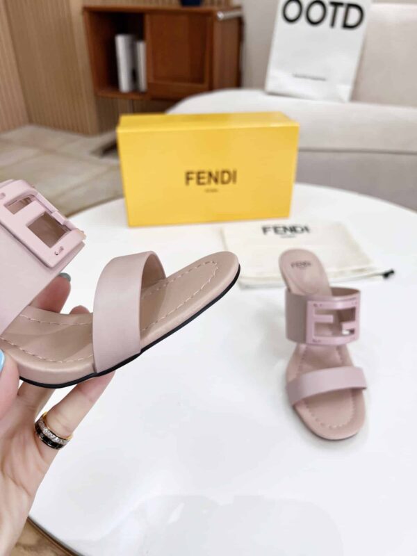 Fendi Baguette Pink Heels For Women