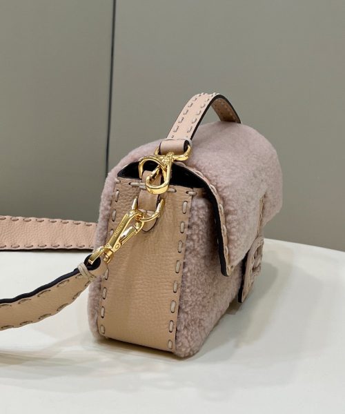 1:1 Replica Fendi Baguette Pink Sheepskin Bag For Woman 27cm/10.5in 8BR600AH96F1F7N