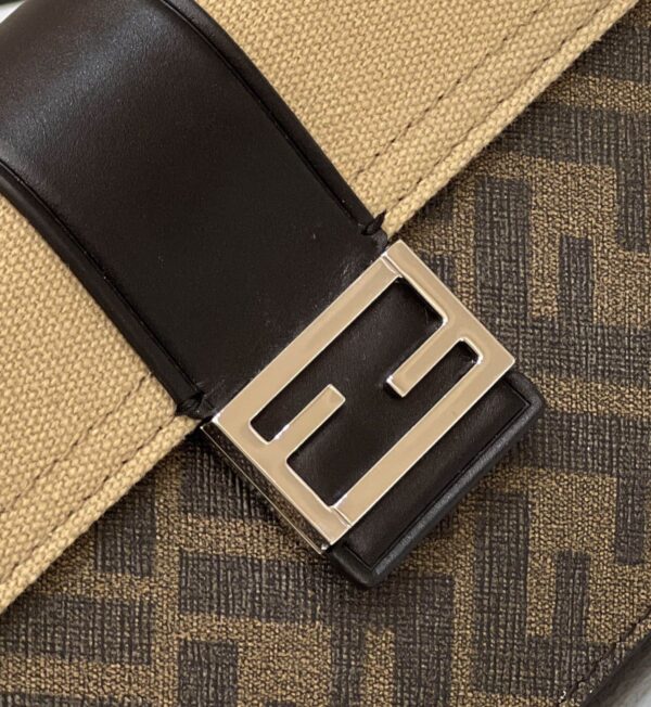 1:1 Replica Fendi Baguette Pouch Brown fabric Black Pouch For Woman 16cm/6in