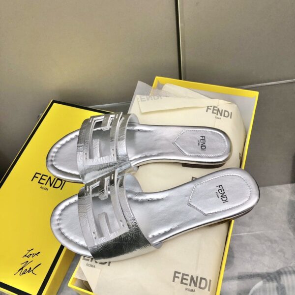 Fendi Baguette Silver For Women FF 8R8136AI16F0GE7