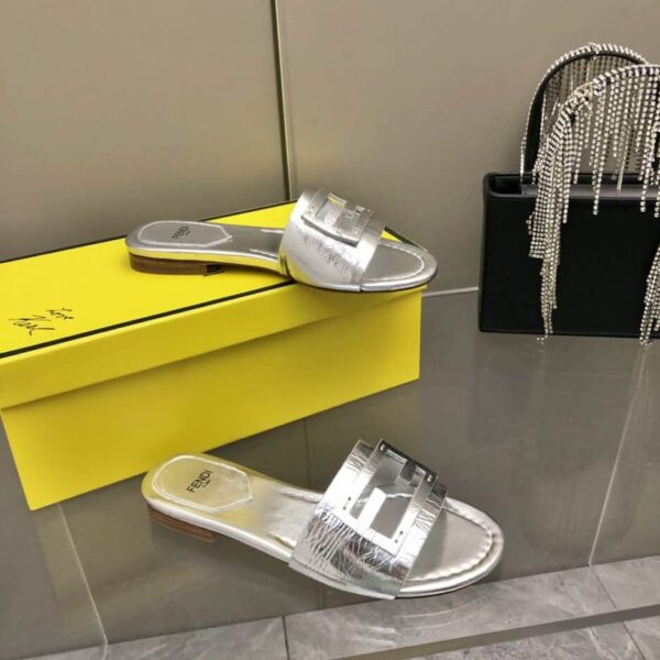 Fendi Baguette Silver For Women FF 8R8136AI16F0GE7