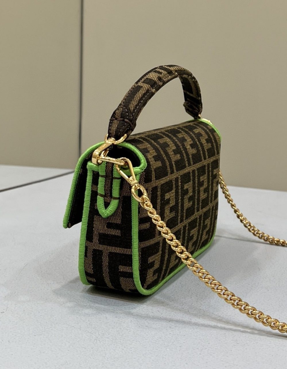 1:1 Replica Fendi Baguette Small Brown Fabric Green Border Bag For Woman 18cm/7in - Image 7