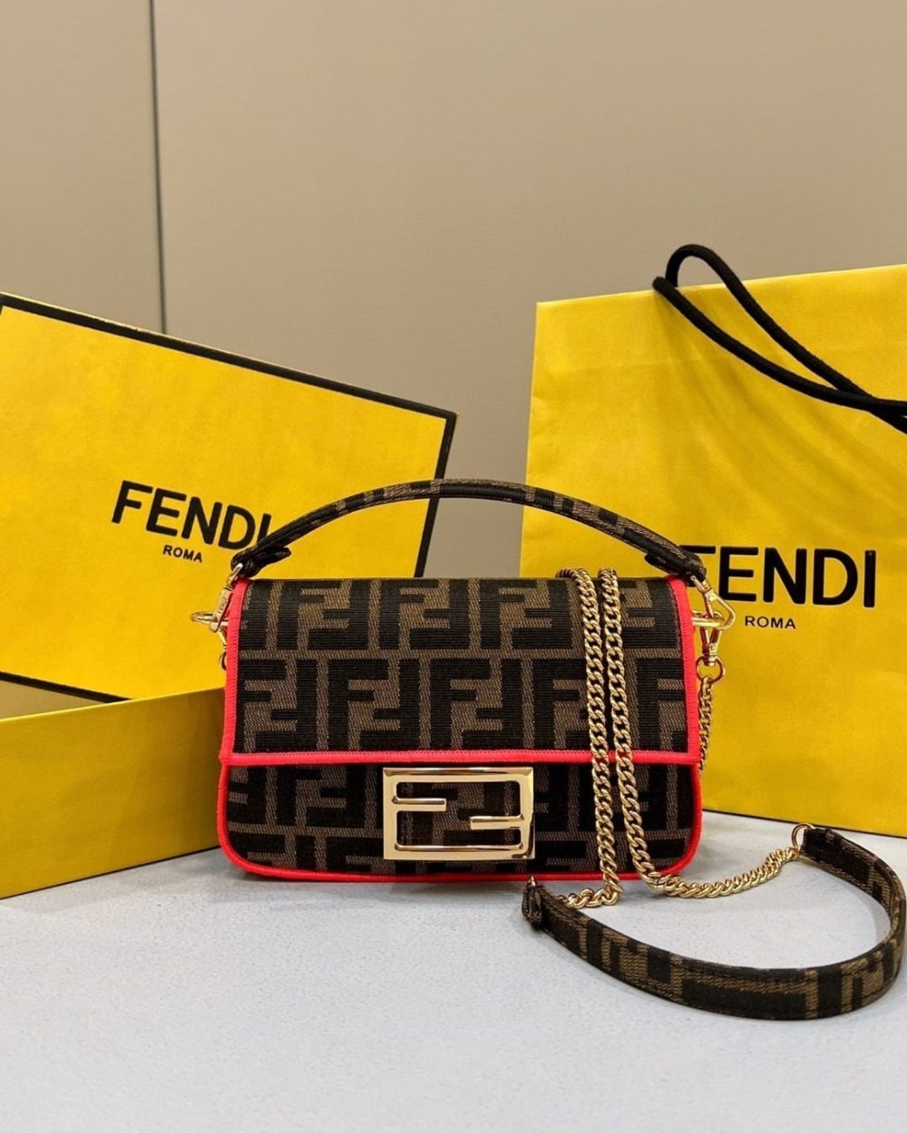 1:1 Replica Fendi Baguette Small Brown Fabric Orange Border Bag For Woman 18cm/7in