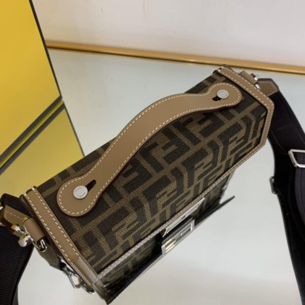 1:1 Replica Fendi Baguette Soft Trunk Mini Beige Bag For Woman 10cm/4in