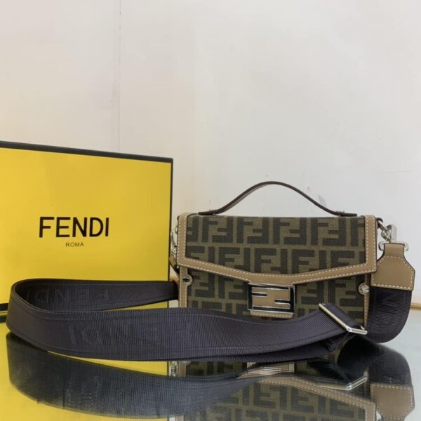 1:1 Replica Fendi Baguette Soft Trunk Mini Beige Bag For Woman 10cm/4in