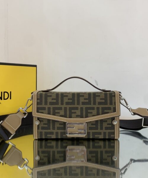 1:1 Replica Fendi Baguette Soft Trunk Mini Beige Bag For Woman 10cm/4in